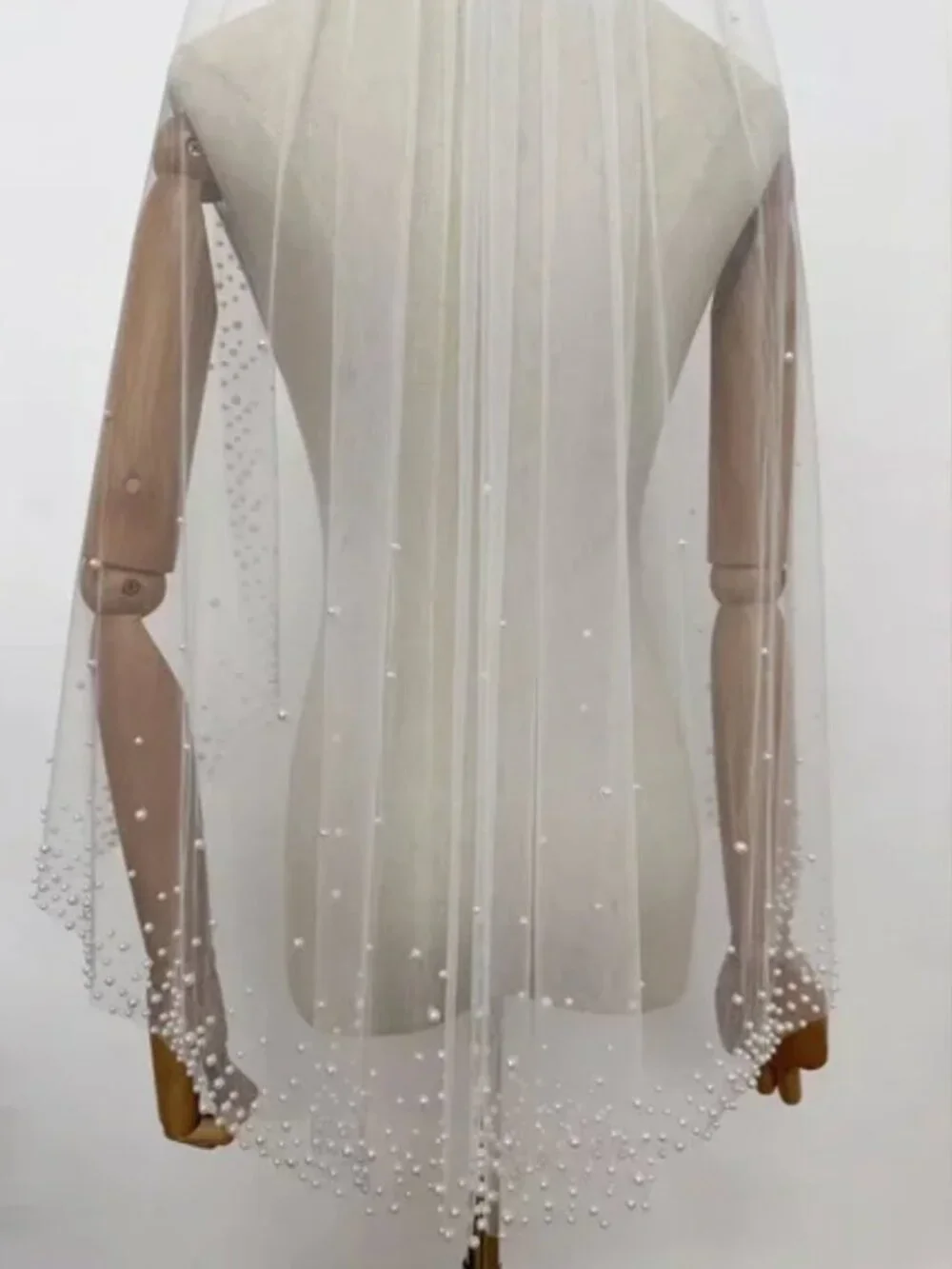 Short Pearl Beaded Wedding Veil